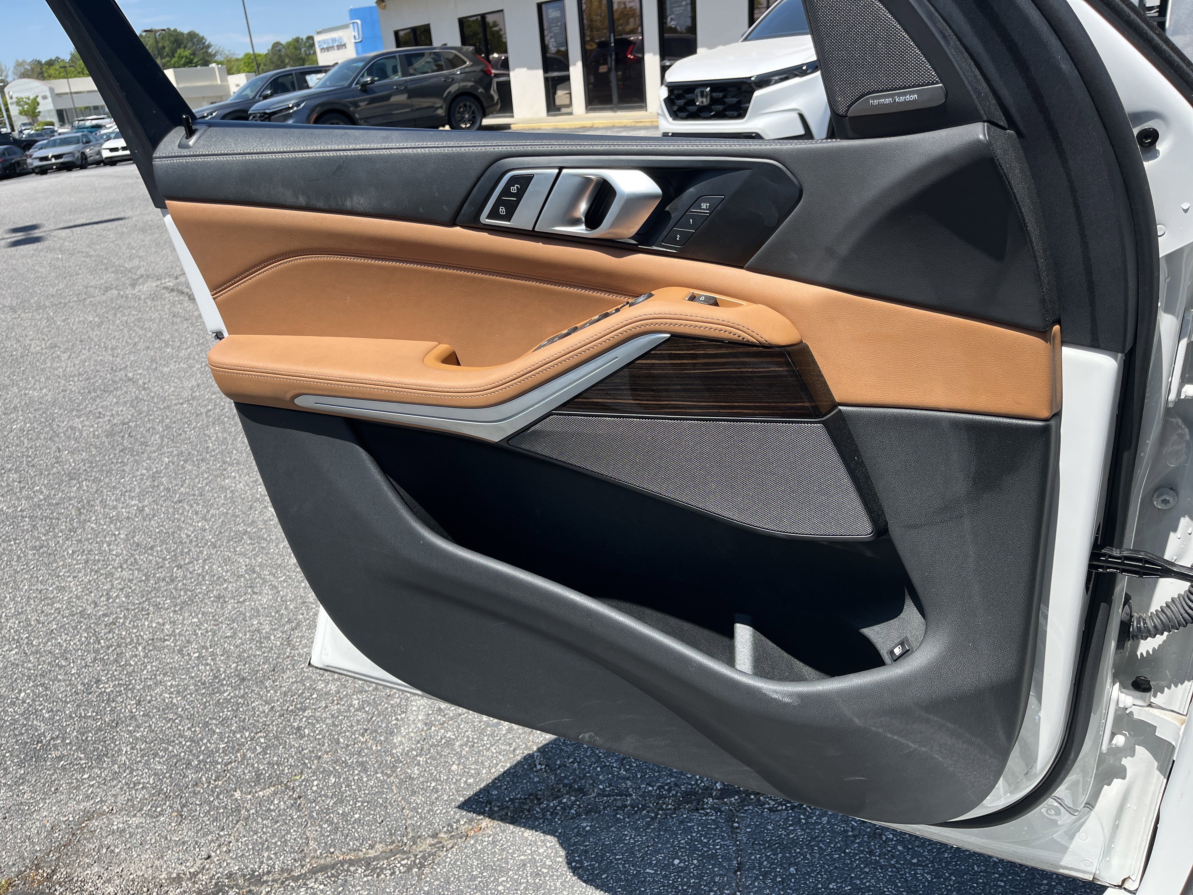 Used 2024 BMW X5 xDrive50e w/ M Sport Package image 14