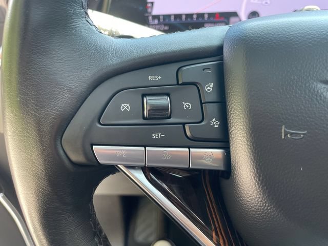 Certified 2024 Cadillac Escalade ESV Premium Luxury AWD/4WD image 34