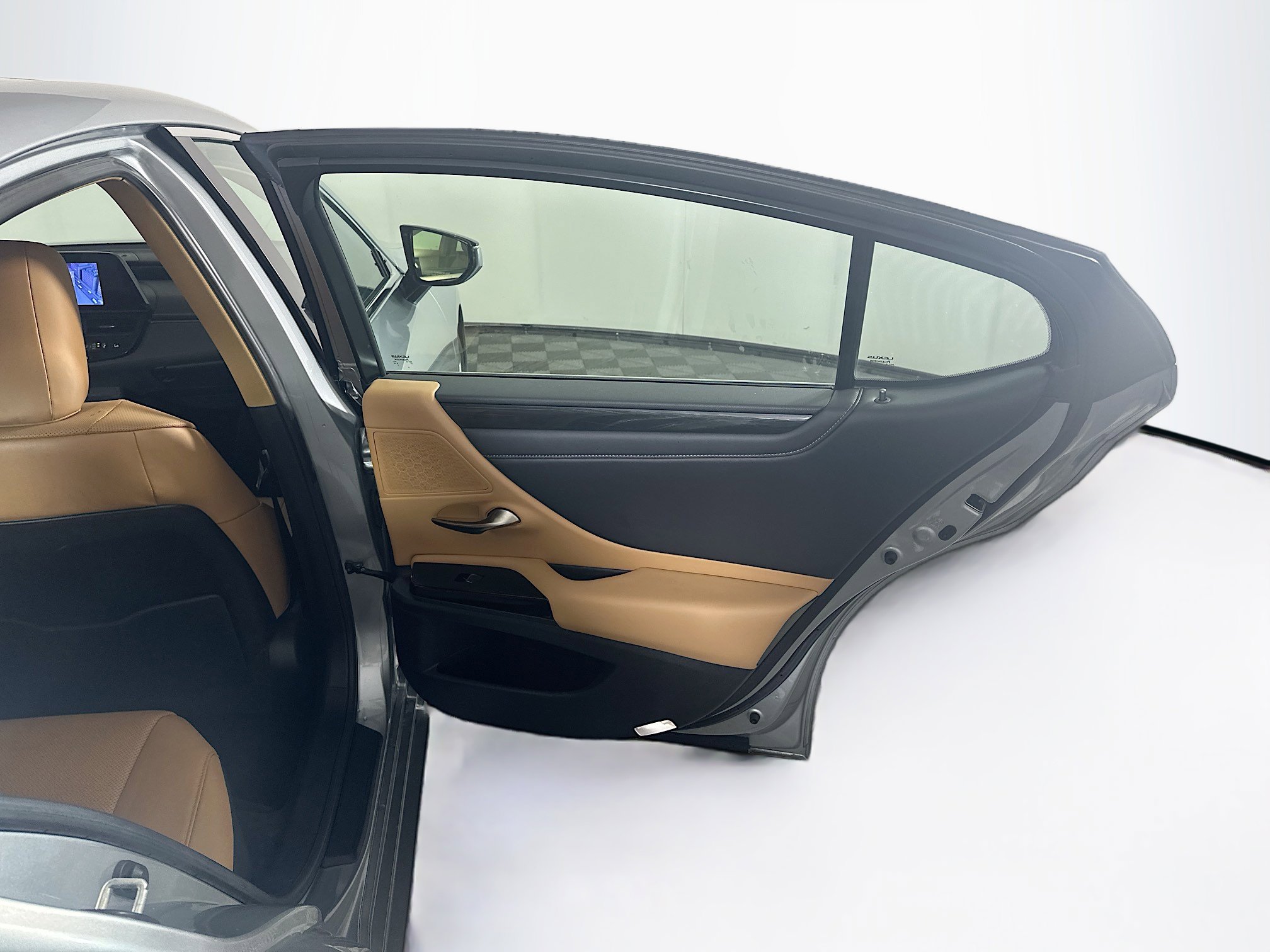 Used 2023 Lexus ES 350 w/ Accessory Package (Z2) image 32