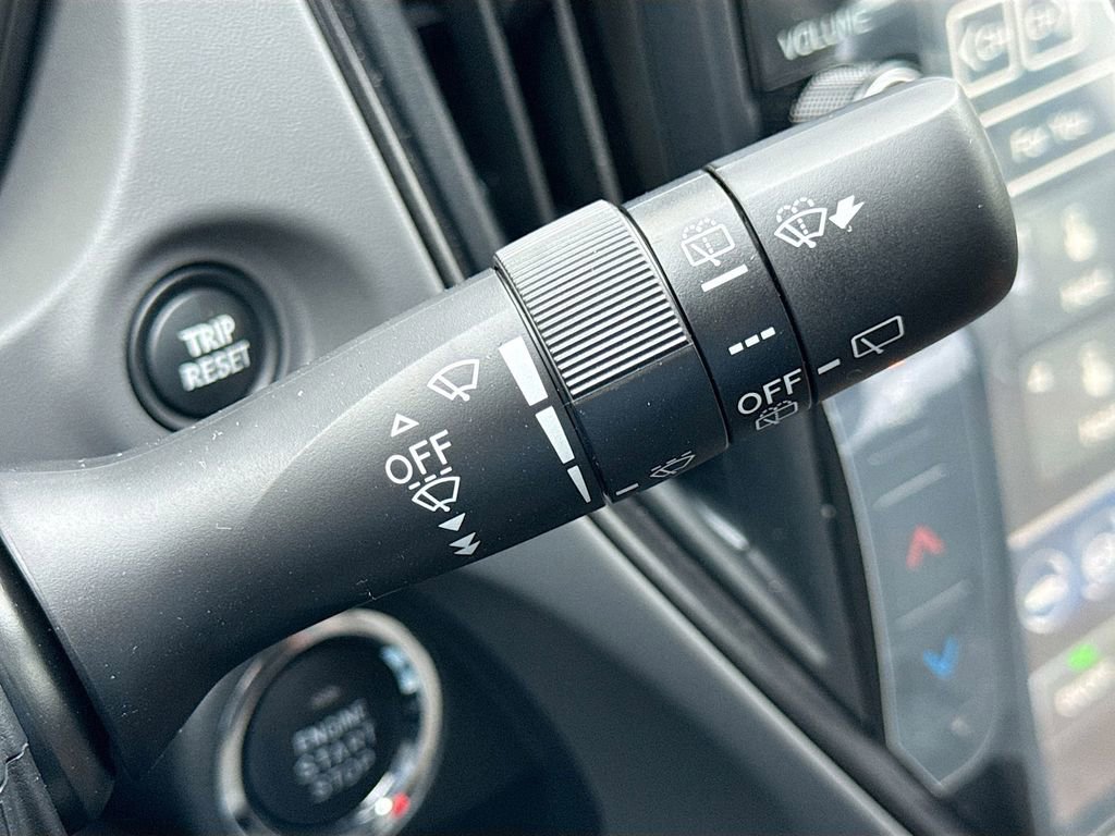 New 2026 Subaru Crosstrek 2.5i Limited w/ Crosstrek Mirror Package image 13