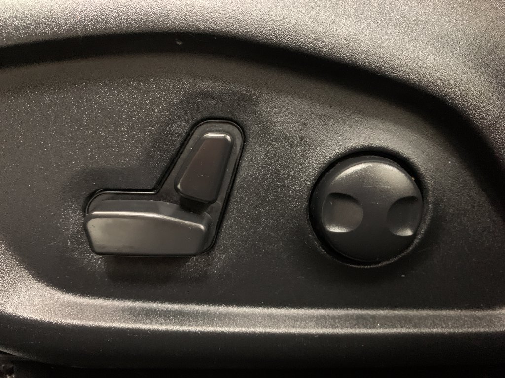 Used 2023 Jeep Compass Limited AWD/4WD image 18
