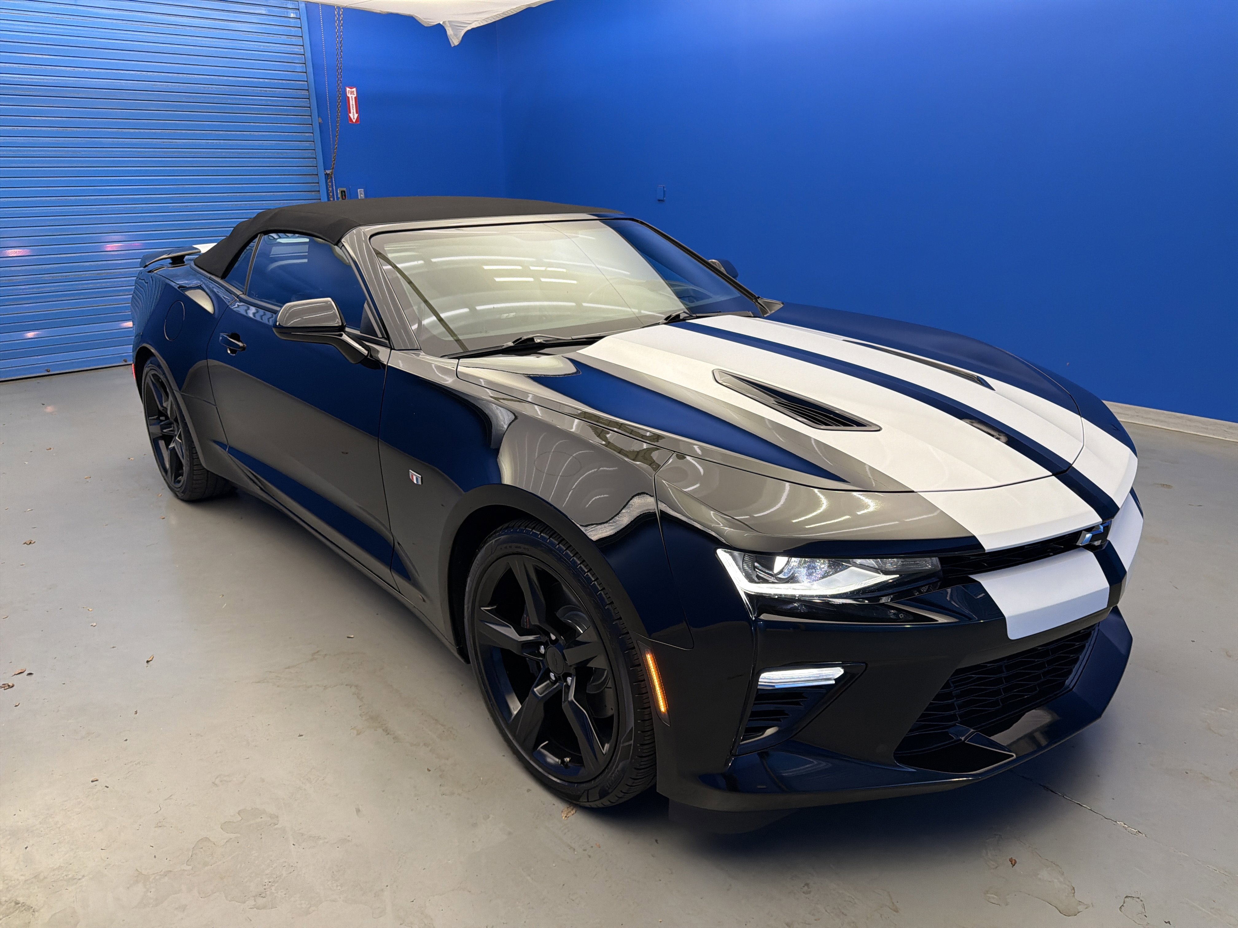 Used 2016 Chevrolet Camaro SS RWD image 2