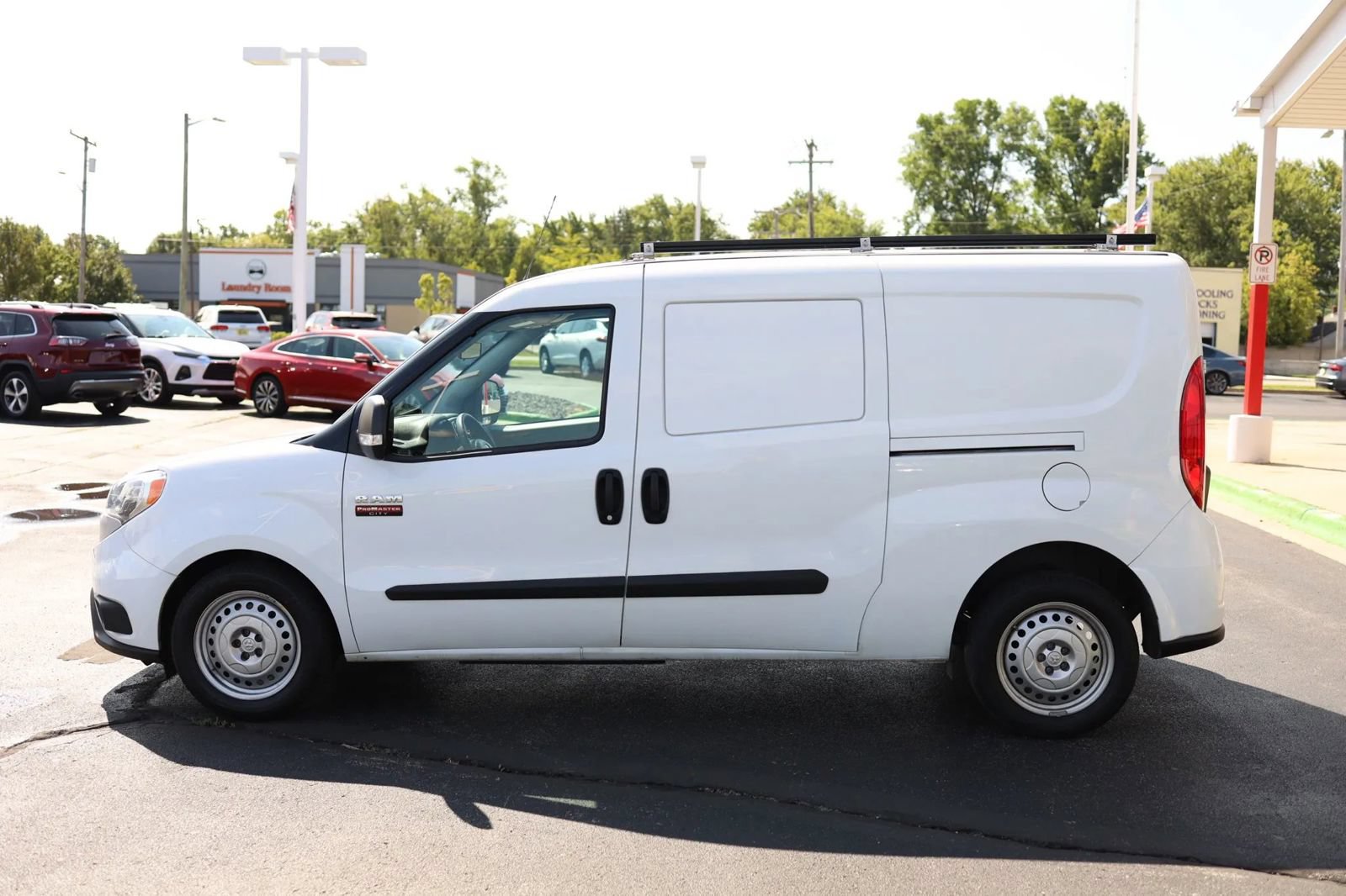 Used 2022 RAM ProMaster City Tradesman FWD image 9