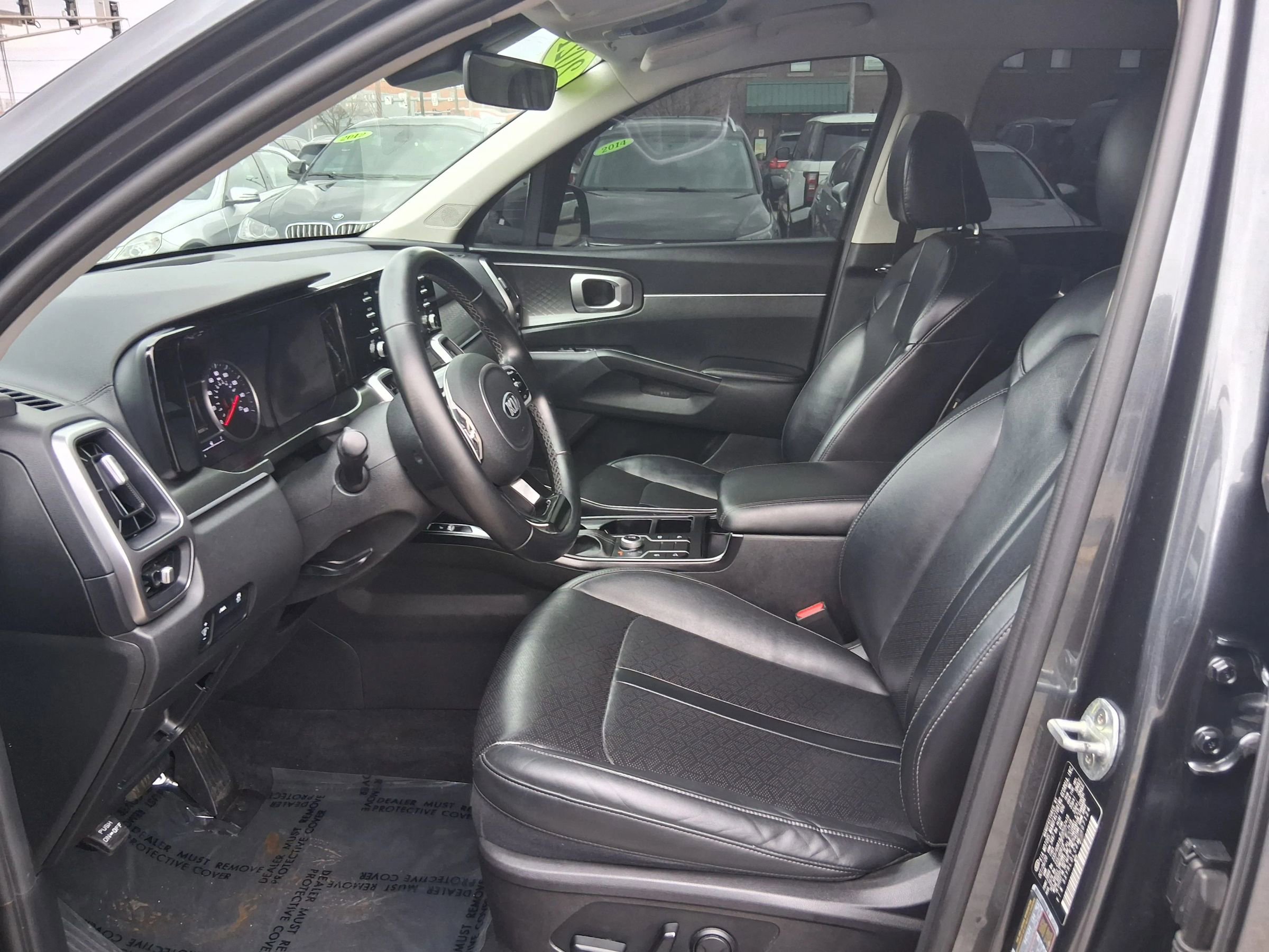 Used 2021 Kia Sorento S image 14
