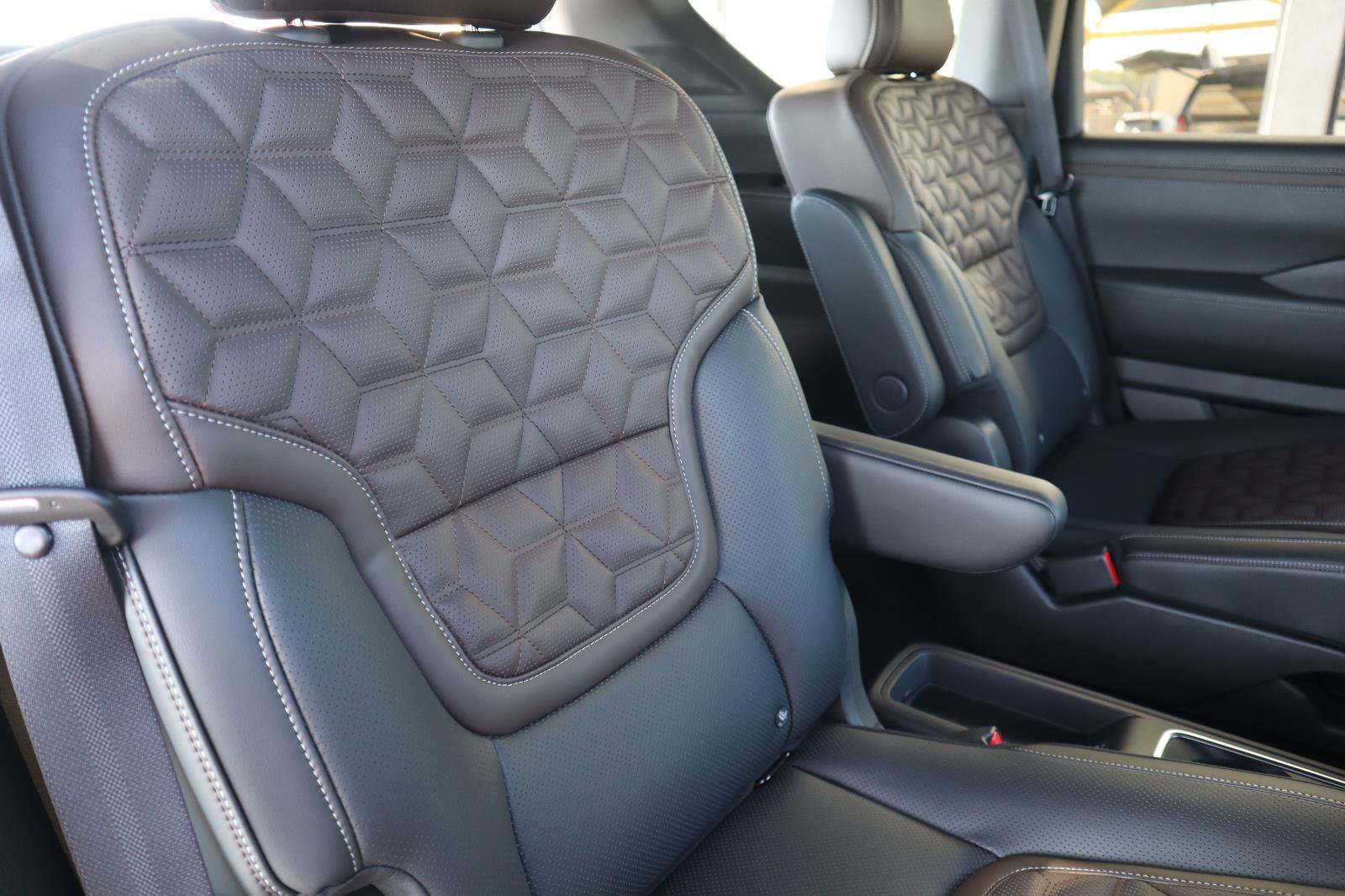 New 2026 Nissan Armada Platinum image 54