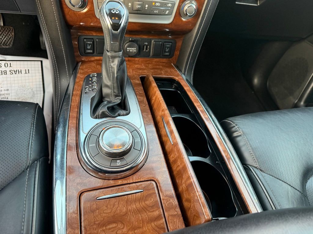 Used 2018 INFINITI QX80 4WD w/ Driver Assistance Package image 17