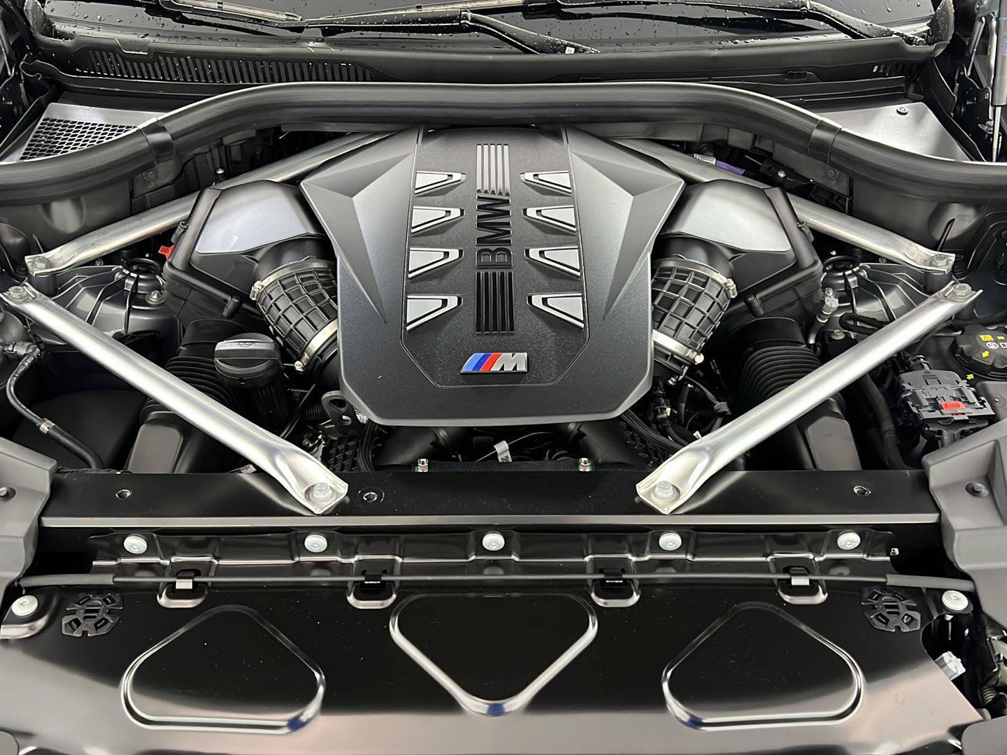 New 2027 BMW X6 M60i AWD/4WD image 28