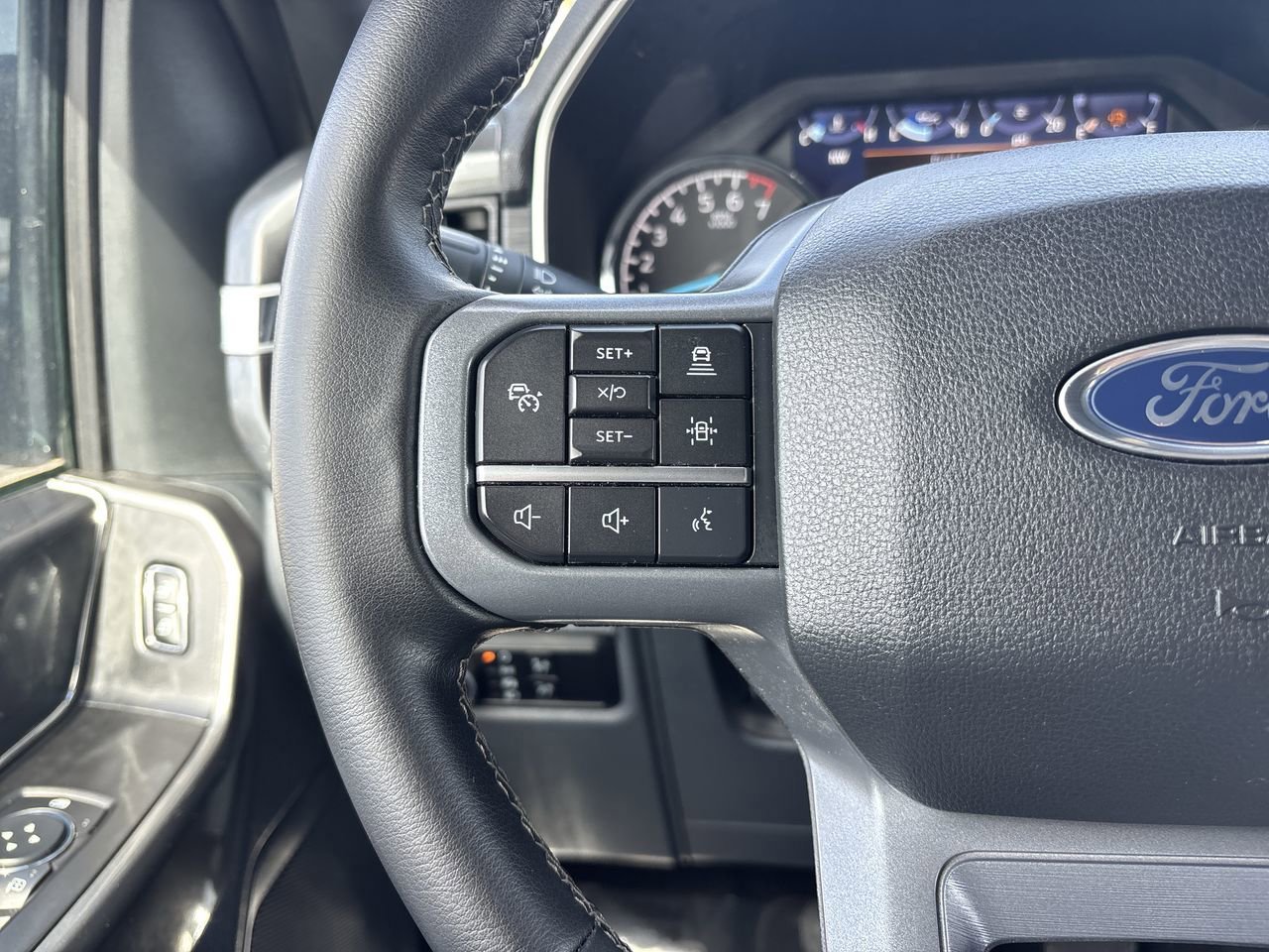 Used 2023 Ford F150 XLT w/ Equipment Group 302A High image 27