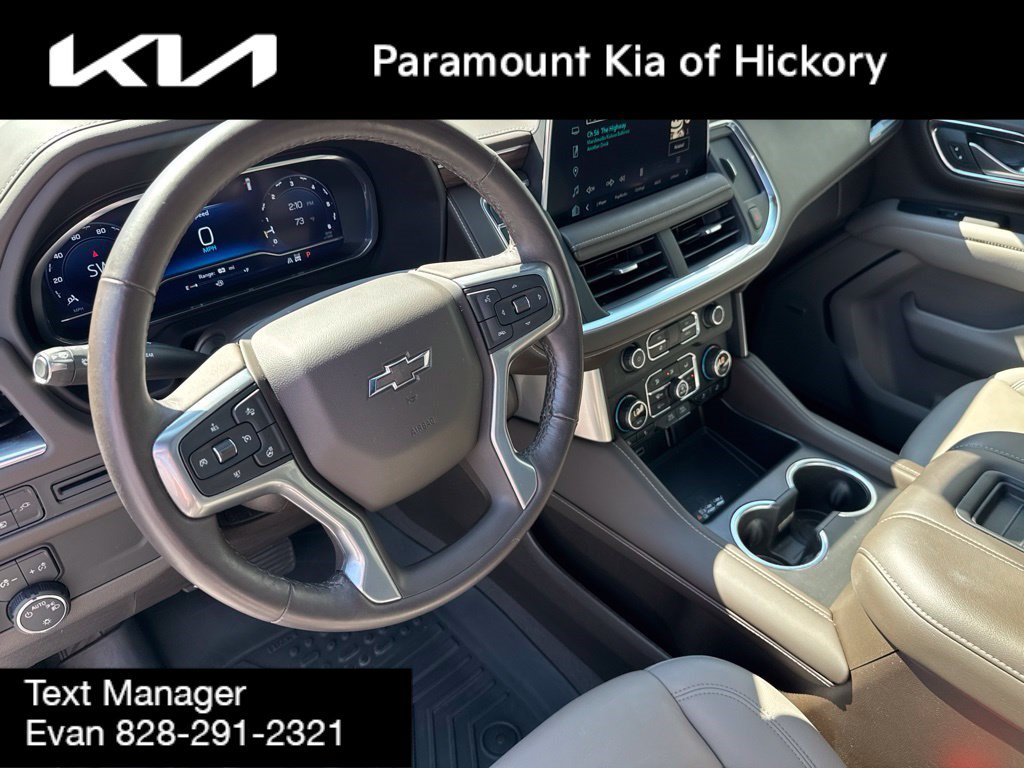 Used 2022 Chevrolet Tahoe Z71 w/ Luxury Package AWD/4WD image 25
