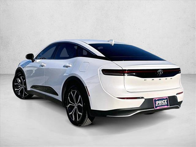 Used 2023 Toyota Crown XLE image 13