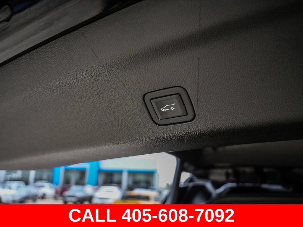 Used 2023 GMC Yukon Denali w/ LPO, Floor Liner Package AWD/4WD image 23