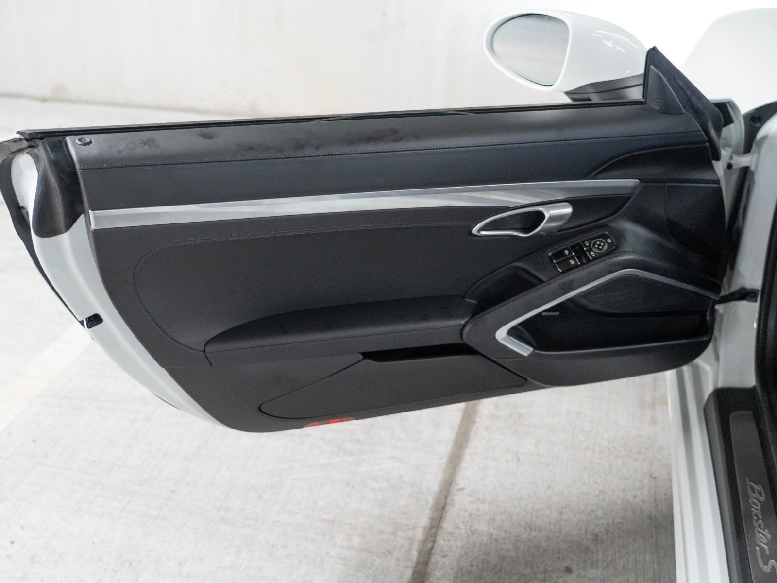 Certified 2025 Porsche 718 Boxster S RWD image 16