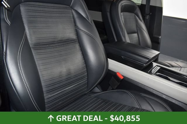 Used 2024 Lincoln Nautilus Reserve AWD/4WD image 33