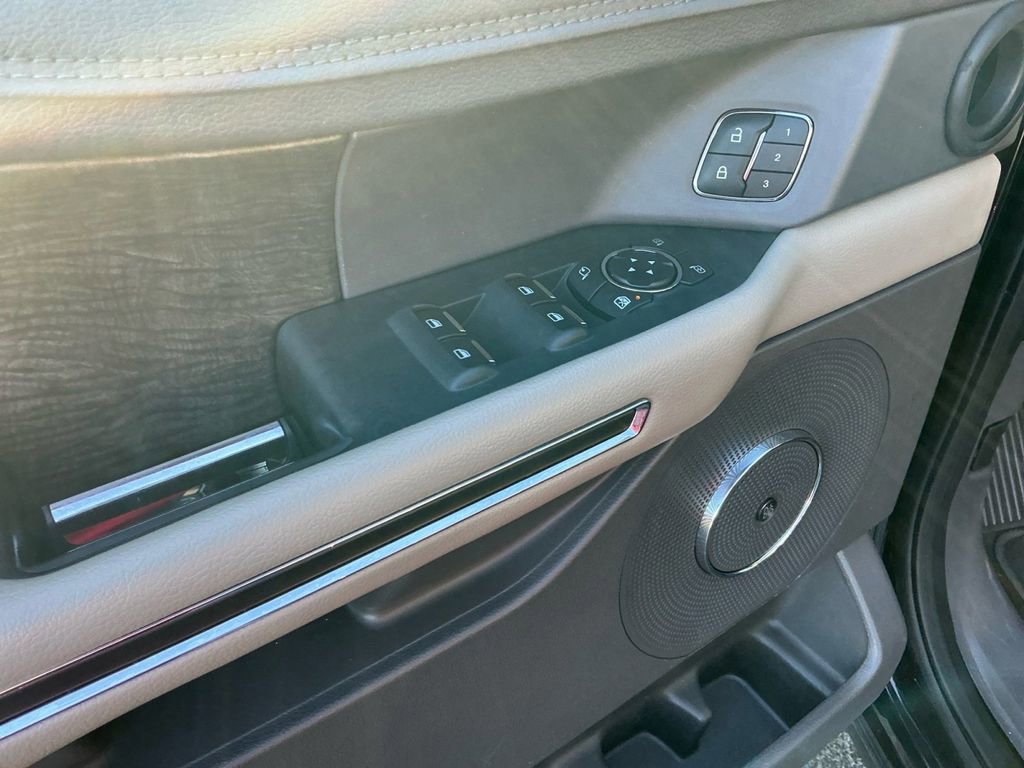 Used 2019 Ford Expedition Limited w/ Equipment Group 301A image 16