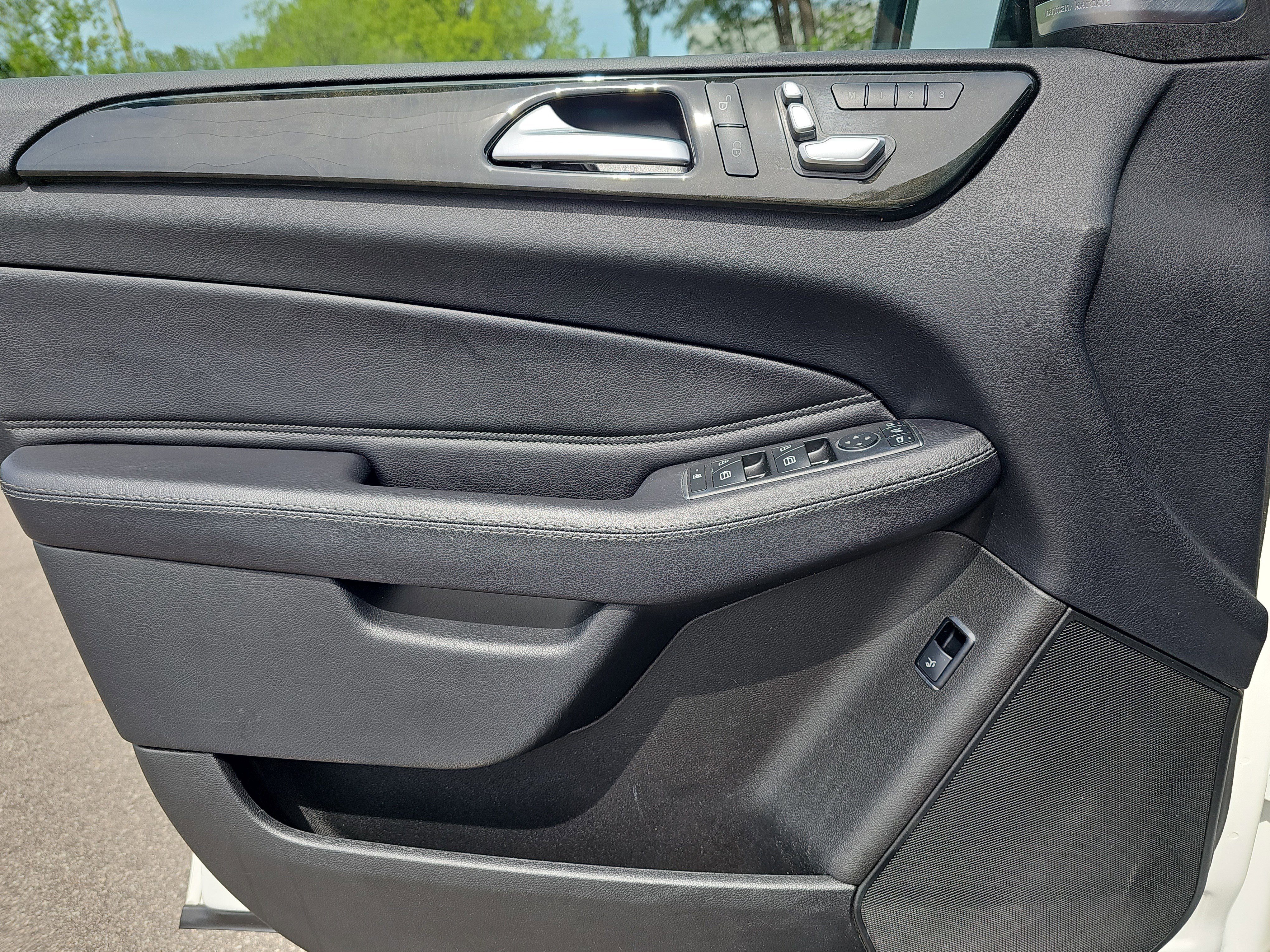 Used 2017 Mercedes-Benz GLE 350 4MATIC image 28