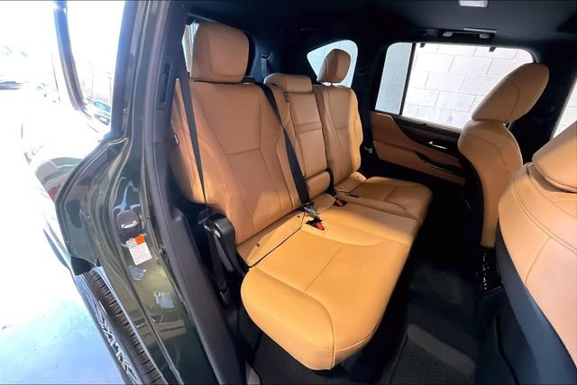 Certified 2025 Lexus LX 700h Luxury w/ Accessory Package (Z1) image 25