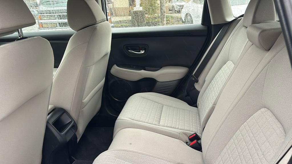 Certified 2025 Honda HR-V LX image 29