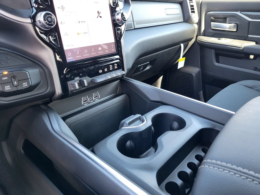 New 2026 RAM 2500 Big Horn AWD/4WD image 21