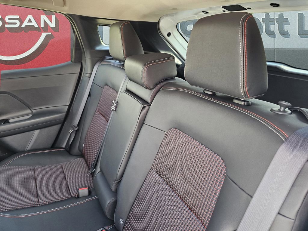 New 2026 Nissan Kicks SR w/ Illumination Package image 25