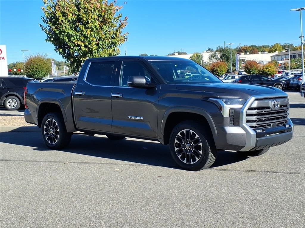 Used 2022 Toyota Tundra Limited image 2