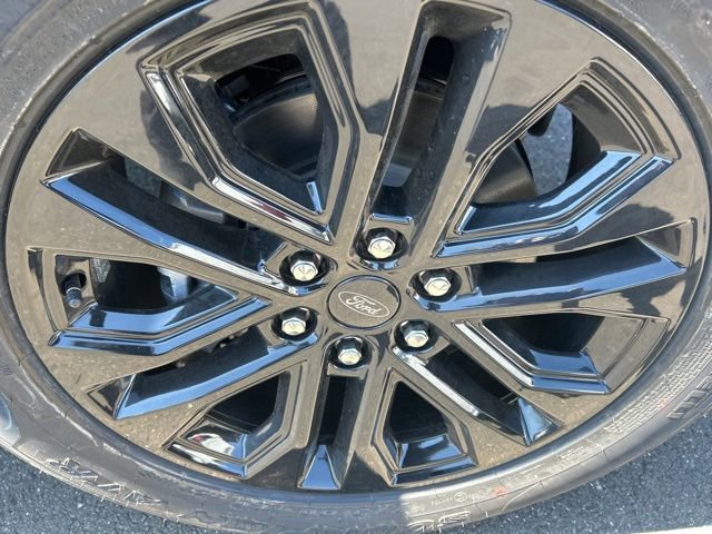 New 2026 Ford F150 XLT w/ Equipment Group 302A MID AWD/4WD image 10
