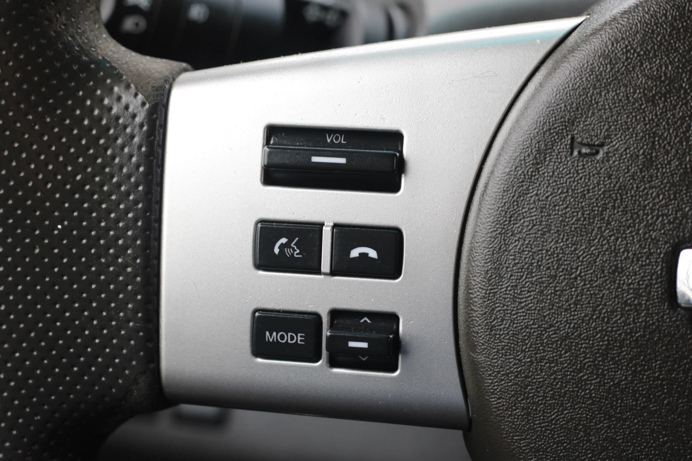Used 2015 Nissan Xterra S w/ Value Package AWD/4WD image 15