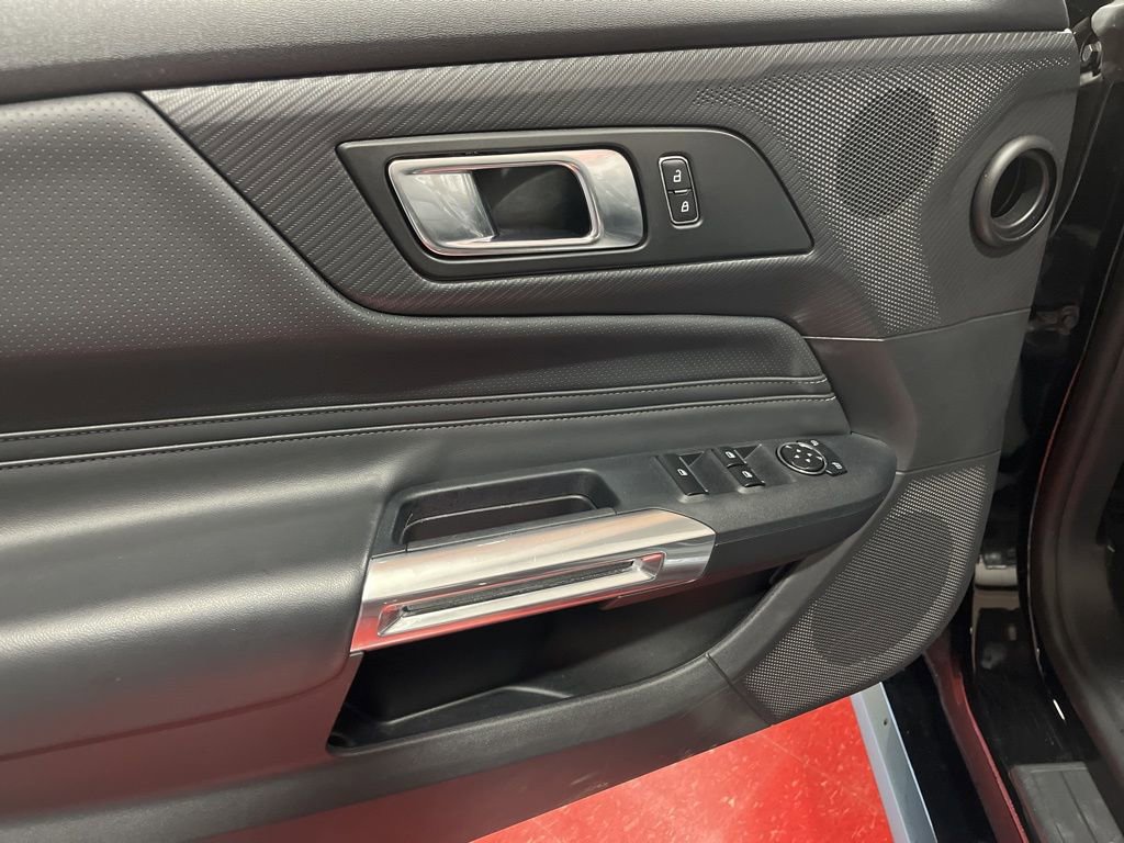 Used 2024 Ford Mustang Premium image 17