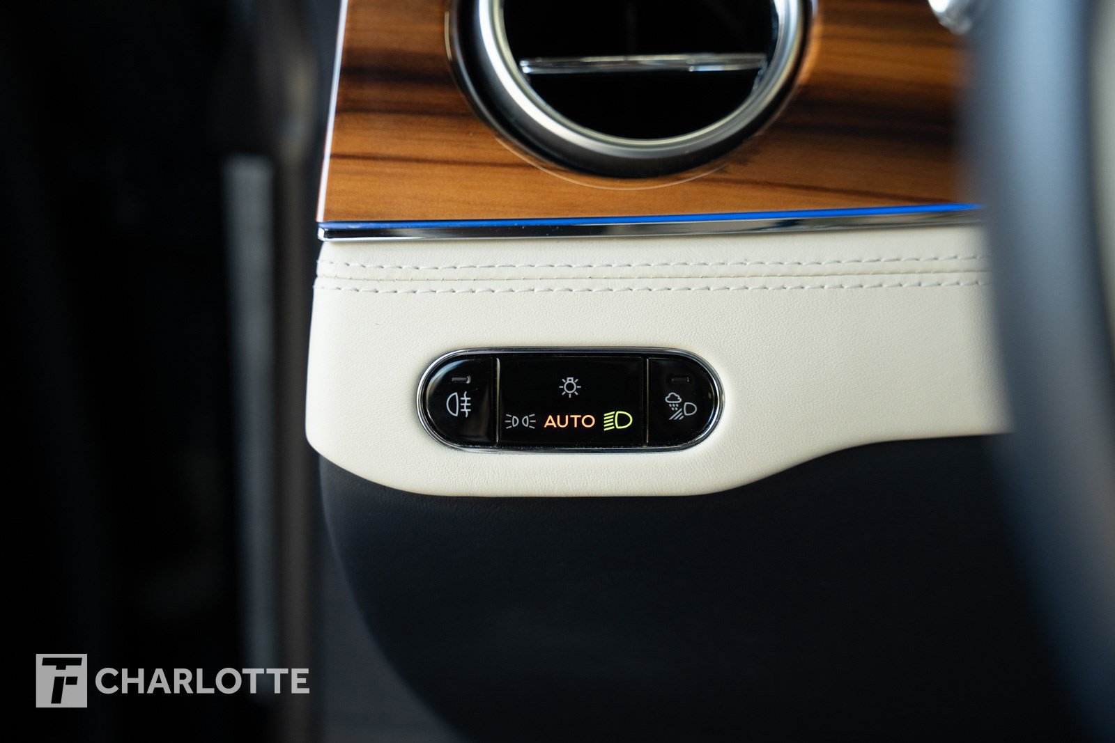 Used 2021 Bentley Continental GT image 22