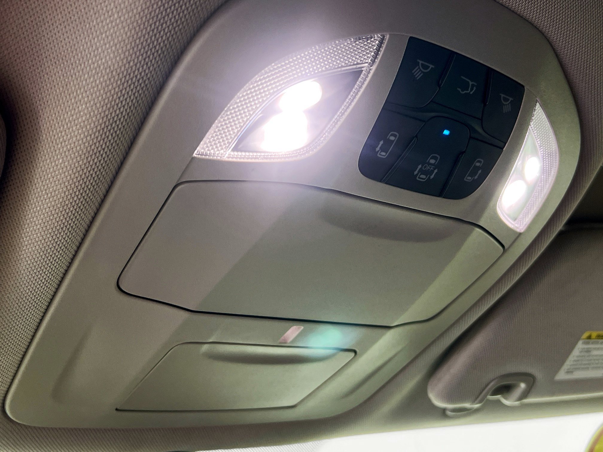 Used 2023 Chrysler Pacifica Touring-L FWD image 20