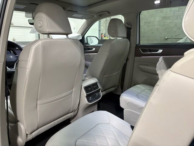 New 2026 Volkswagen Atlas SEL Premium R-Line image 14