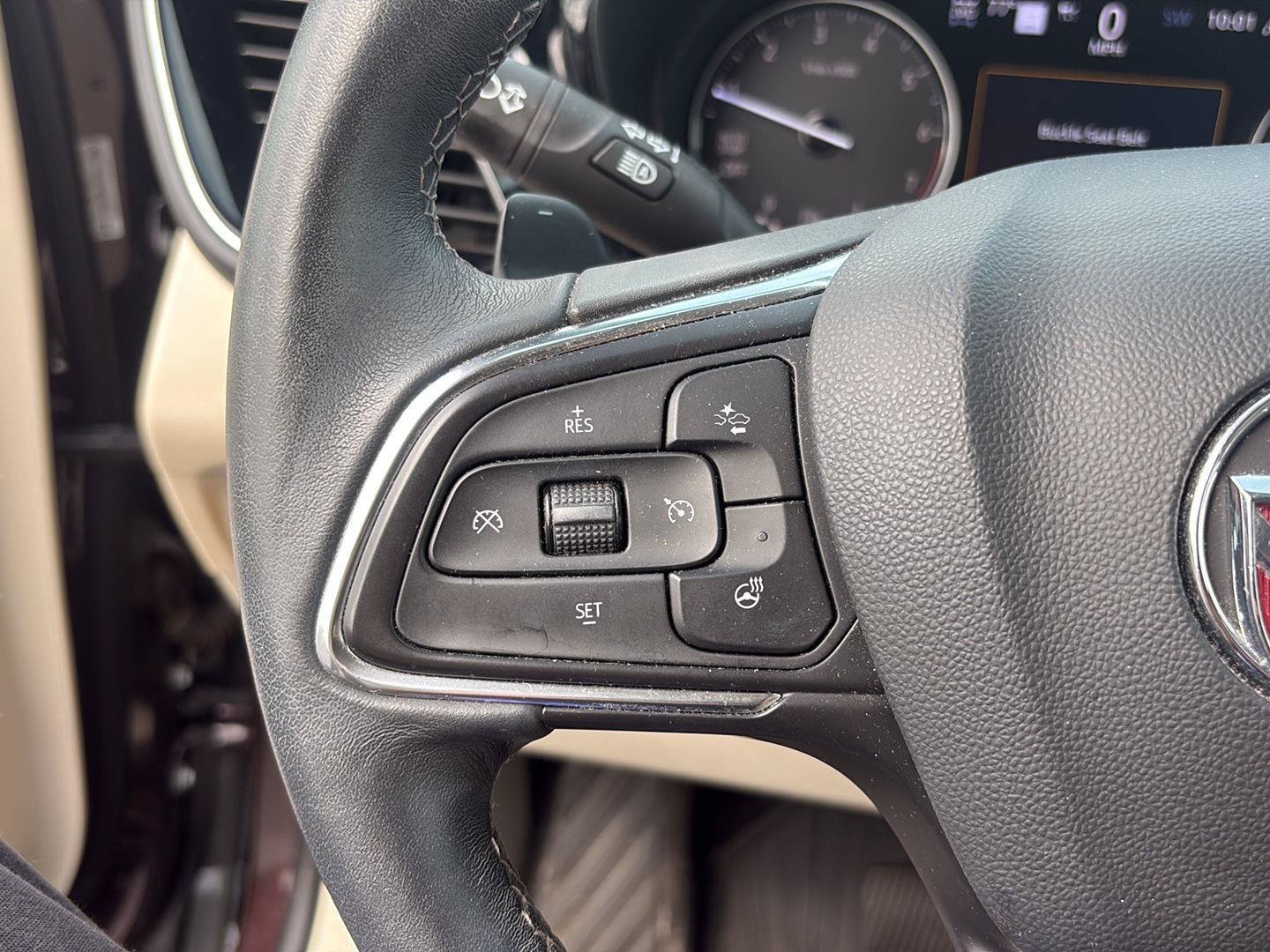 Used 2021 Buick Envision Avenir w/ Technology Package II AWD/4WD image 19