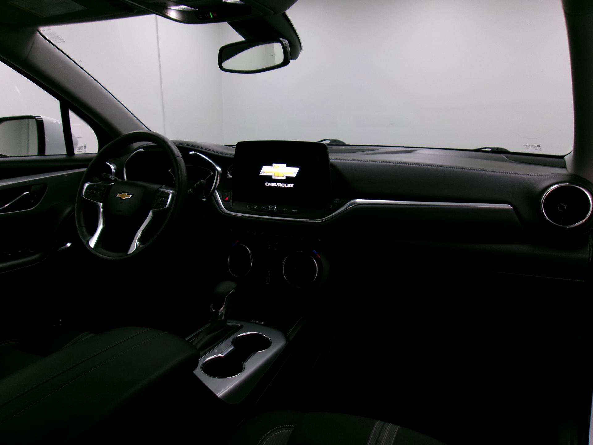 Certified 2024 Chevrolet Blazer LT w/ Convenience Package image 3