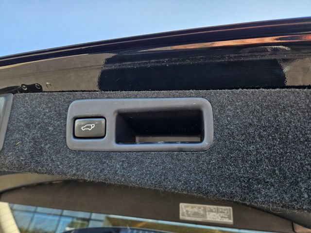 Used 2013 Lexus RX 450h AWD w/ Navigation Pkg image 11