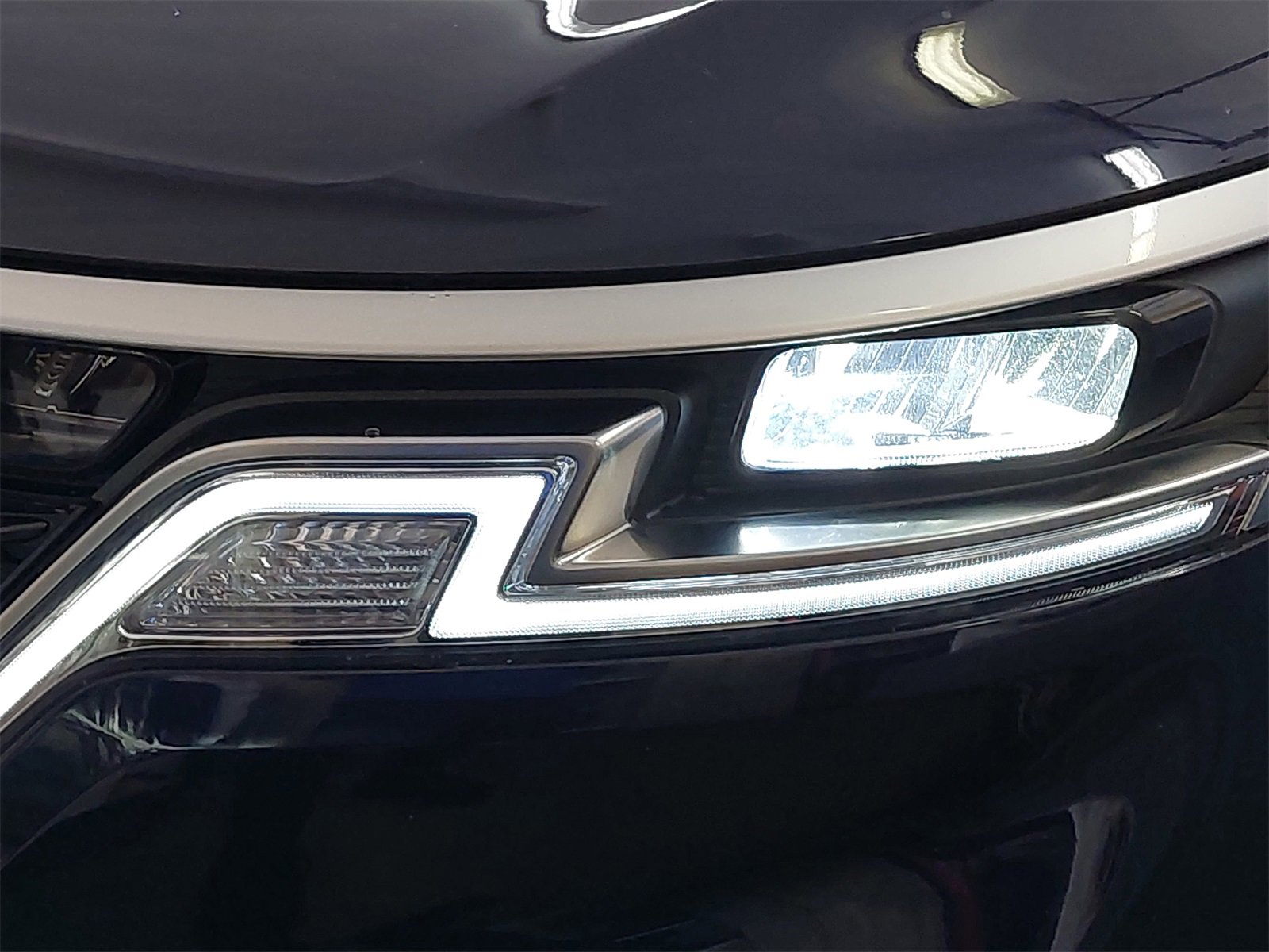 Used 2024 Kia Carnival LX image 37