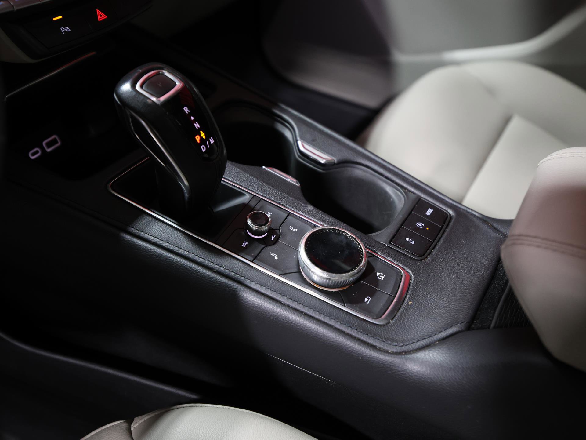 Used 2019 Cadillac XT4 Luxury image 21