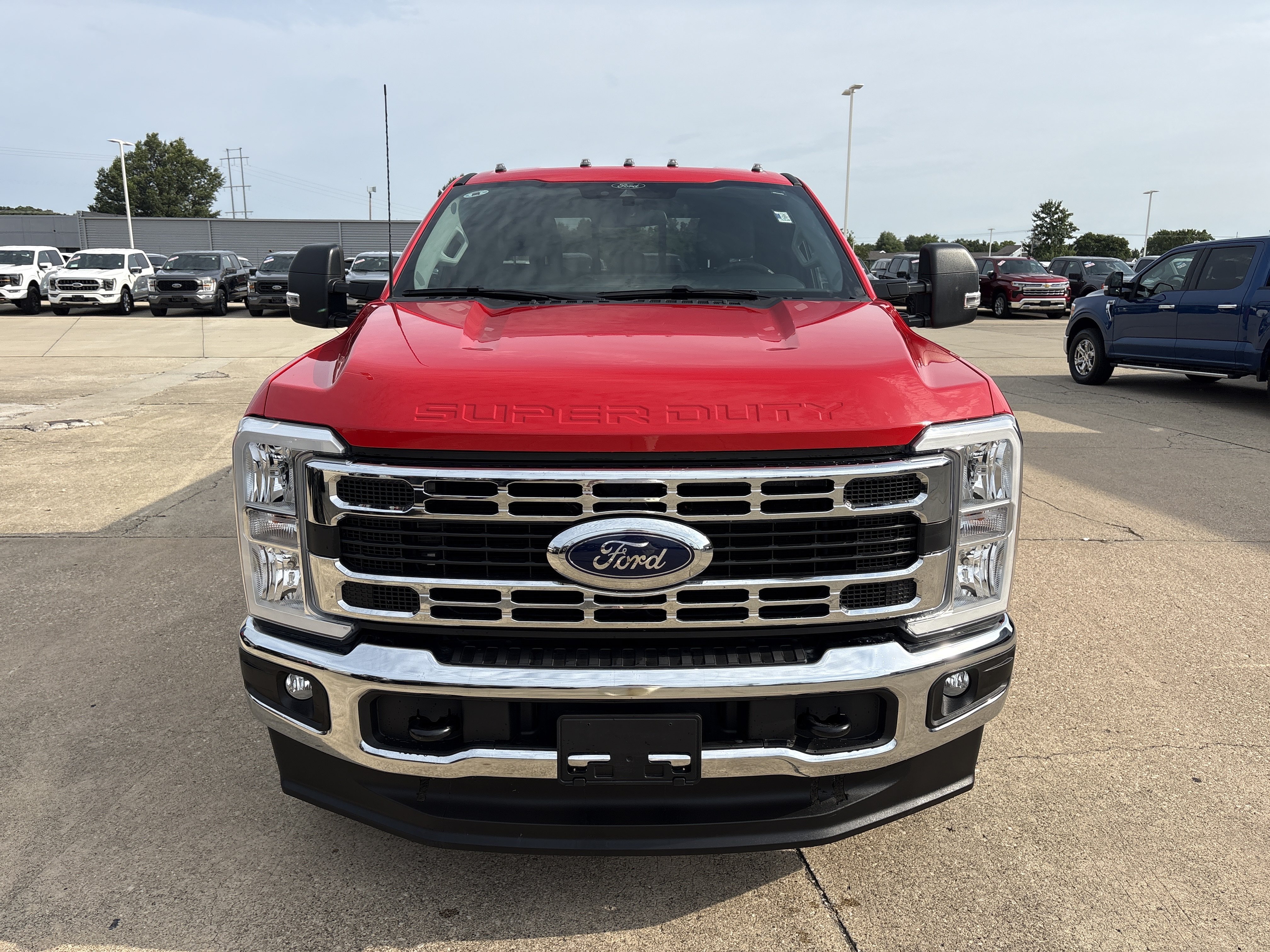 Used 2025 Ford F350 XLT w/ Snow Plow Prep Package AWD/4WD image 2