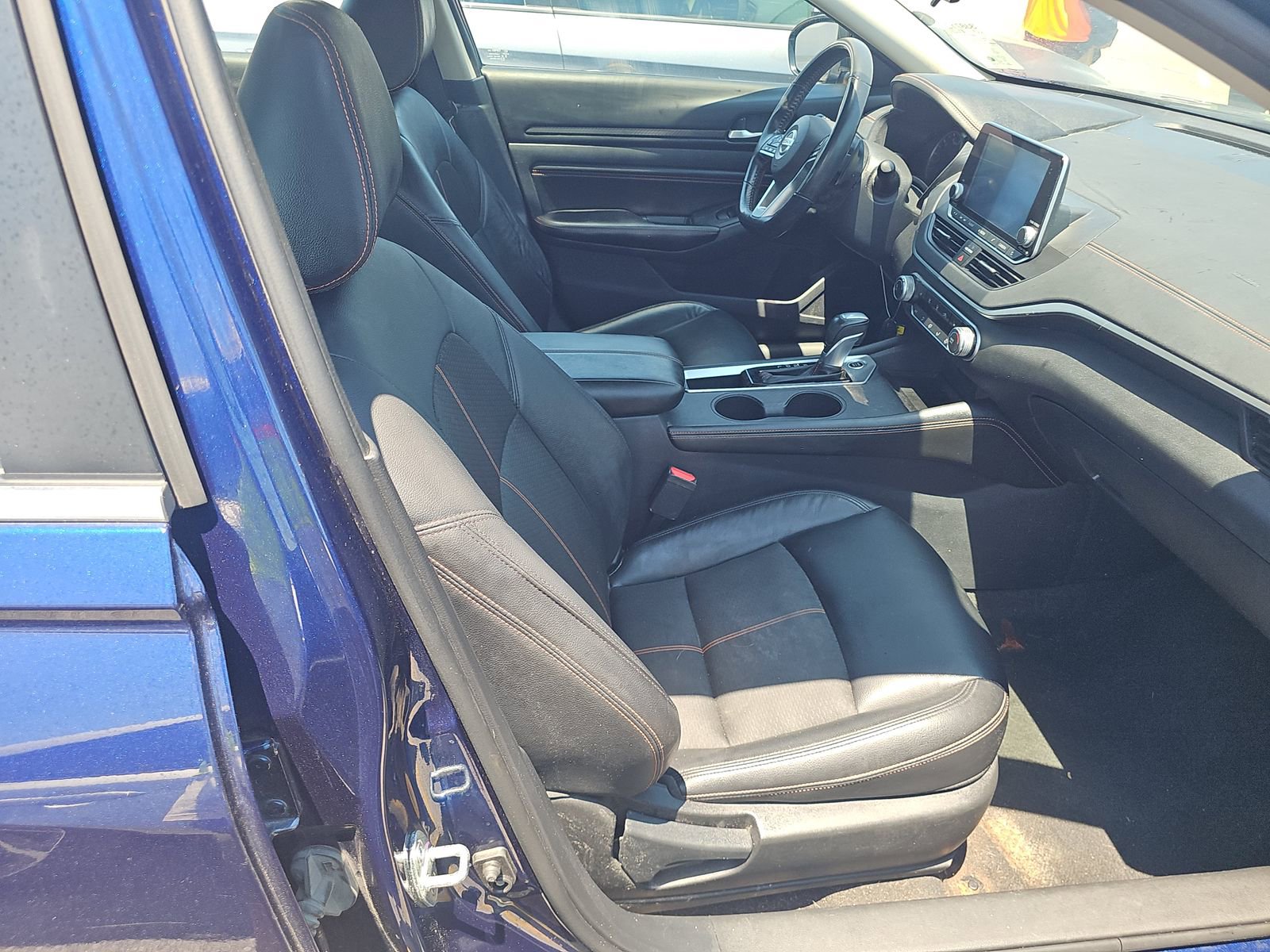 Used 2022 Nissan Altima 2.0 SR FWD image 13