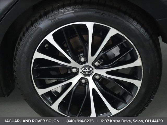 Used 2018 Toyota Camry SE w/ Moonroof Package FWD image 37