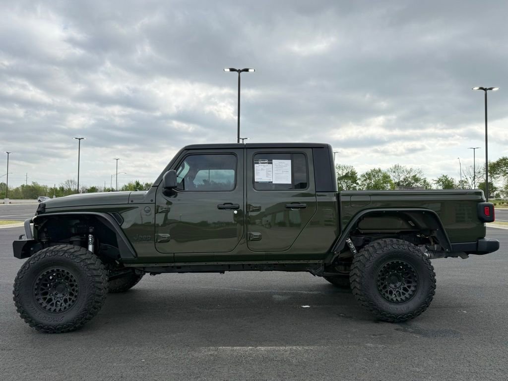 Used 2022 Jeep Gladiator Sport image 4