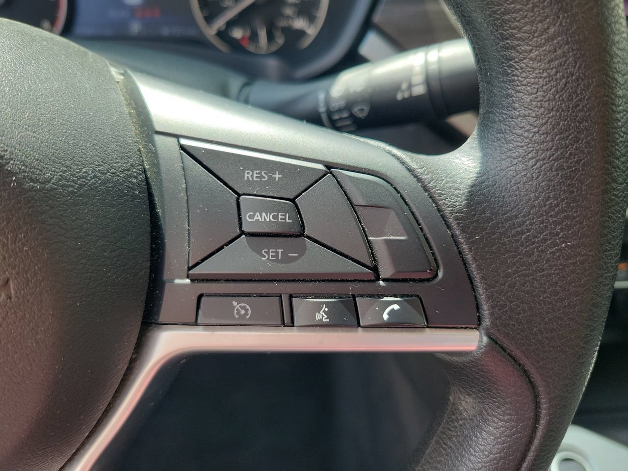 Used 2025 Nissan Altima 2.5 SV FWD image 19