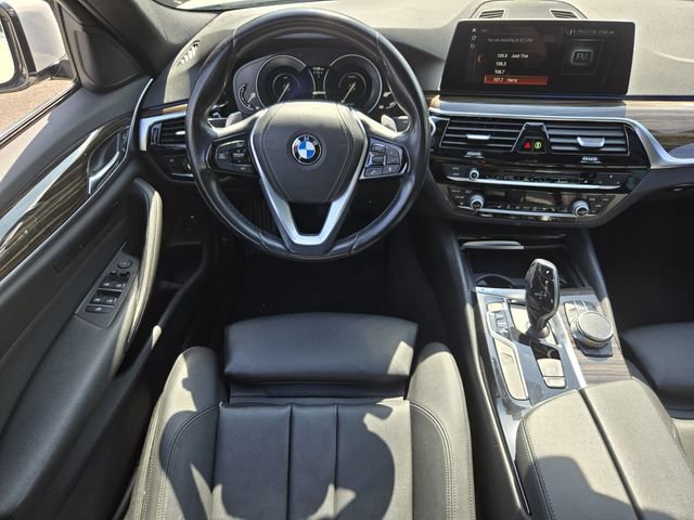 Used 2018 BMW 530e image 14