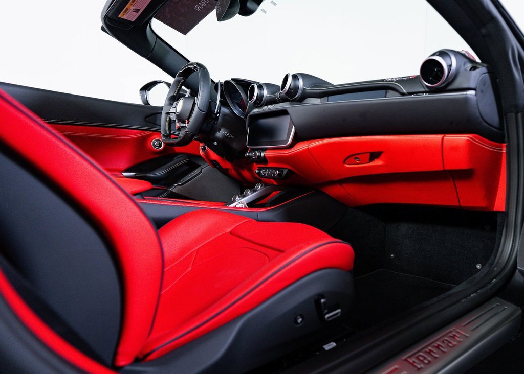 Certified 2023 Ferrari Portofino M image 25