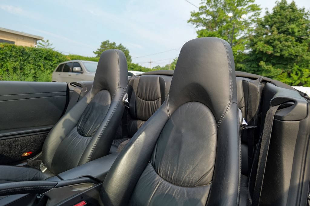Used 2006 Porsche 911 Carrera RWD image 29