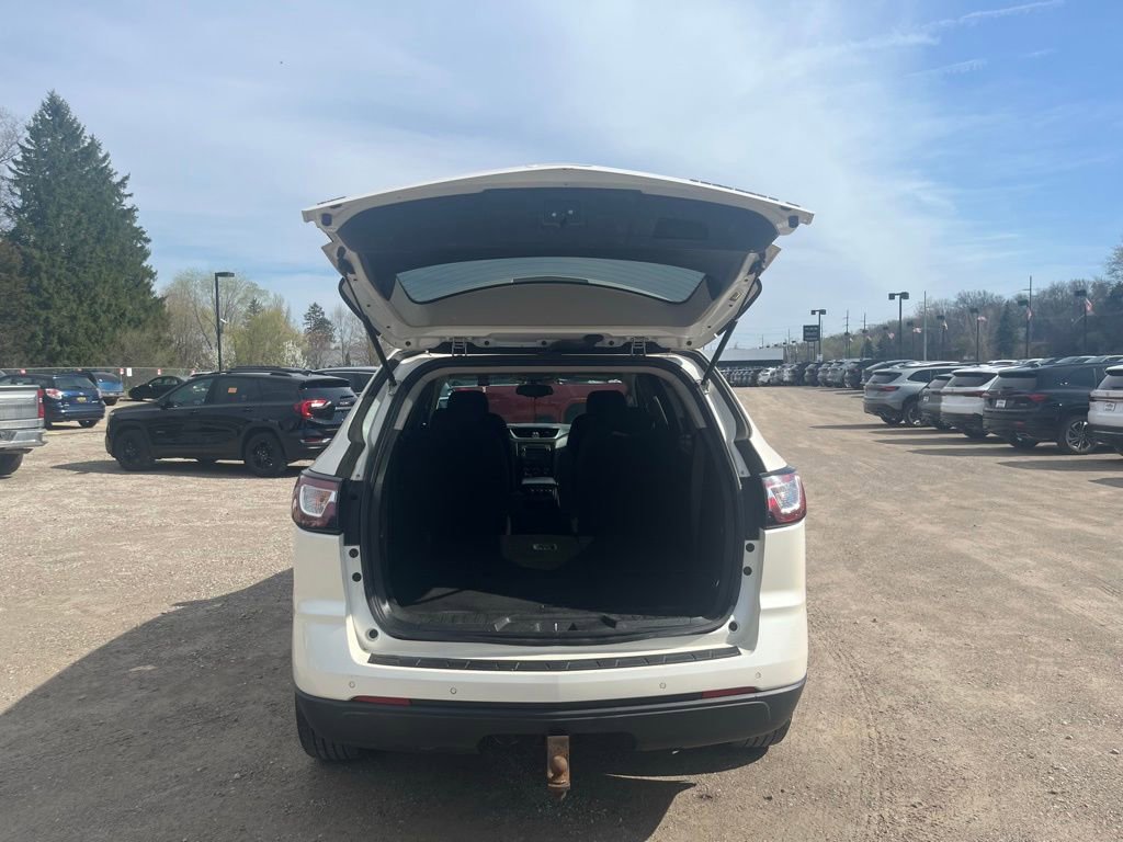 Used 2015 Chevrolet Traverse LT w/ Style and Technology Package AWD/4WD image 12