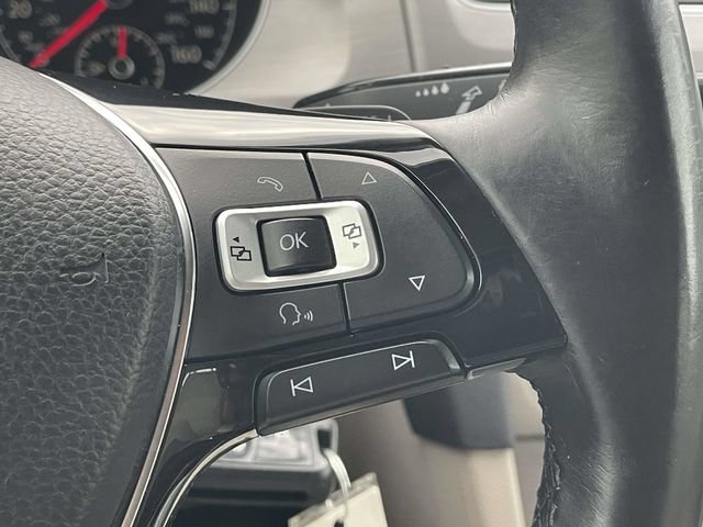 Used 2017 Volkswagen Golf S FWD image 29