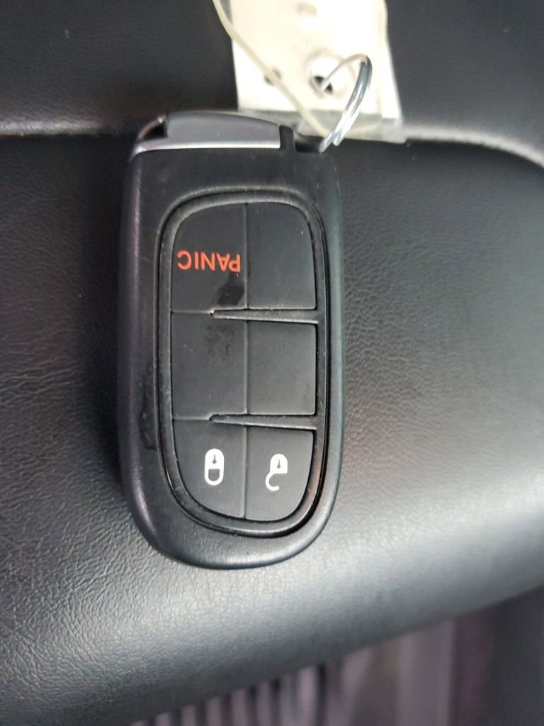 Used 2019 Jeep Cherokee Latitude Plus image 30