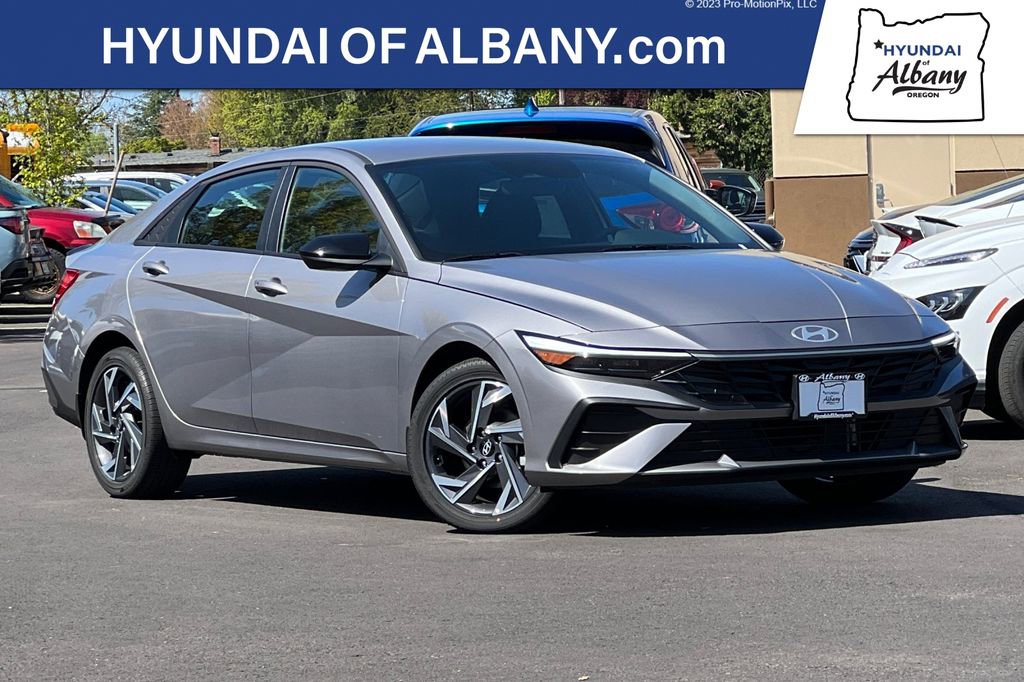 New 2025 Hyundai Elantra SEL