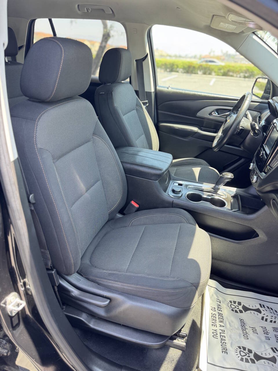 Used 2018 Chevrolet Traverse LT FWD image 10
