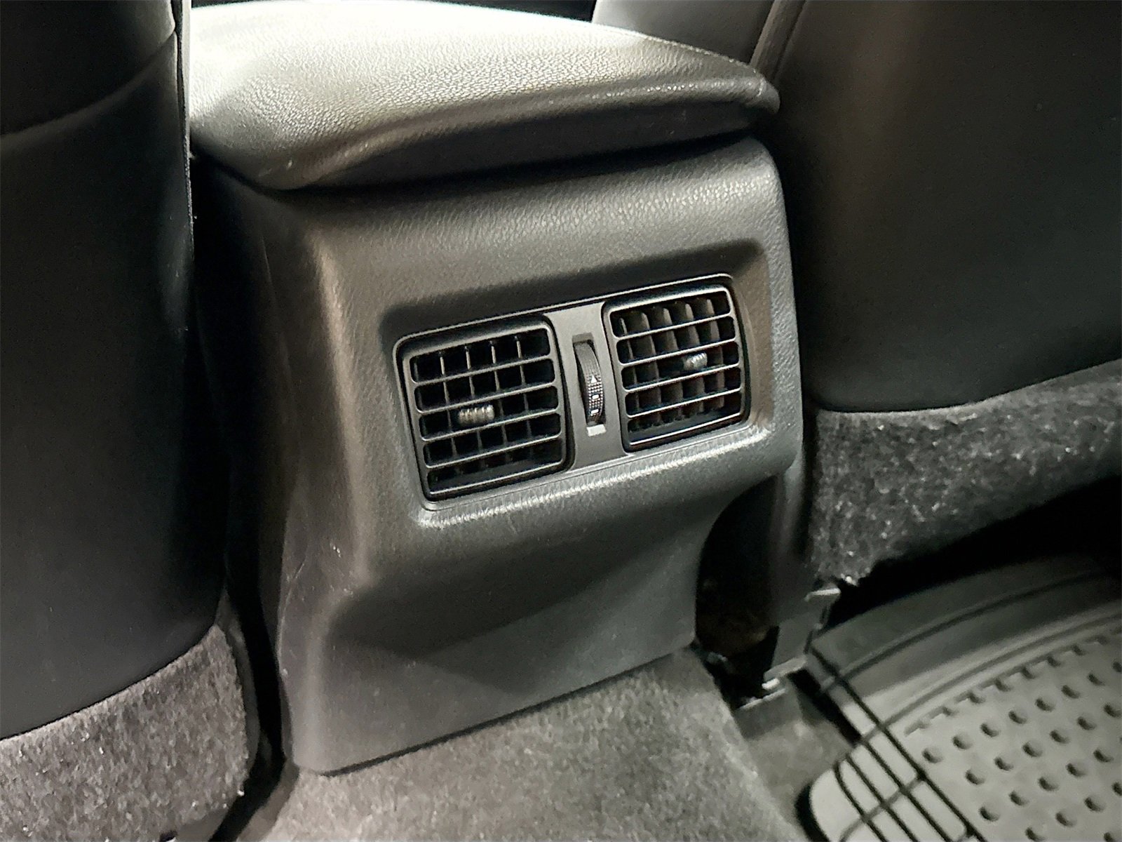 Used 2020 Toyota Camry XSE image 26