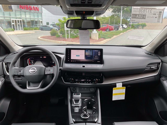 New 2026 Nissan Rogue Platinum AWD/4WD image 16